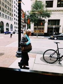 乐鱼体育官网下载-城市马拉松摄影作品展吸引民众参与,马拉松展示城市形象